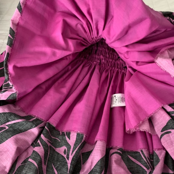 Beautiful Hawaiian woman’s dress free size - Picture 7 of 13